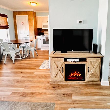 Renovated Condo With Pool And Exclusive Beach Access กัลฟ์ชอร์ส ภายนอก รูปภาพ